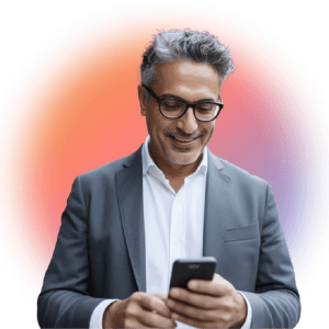 hombre invirtiendo en Fondo de pension voluntaria